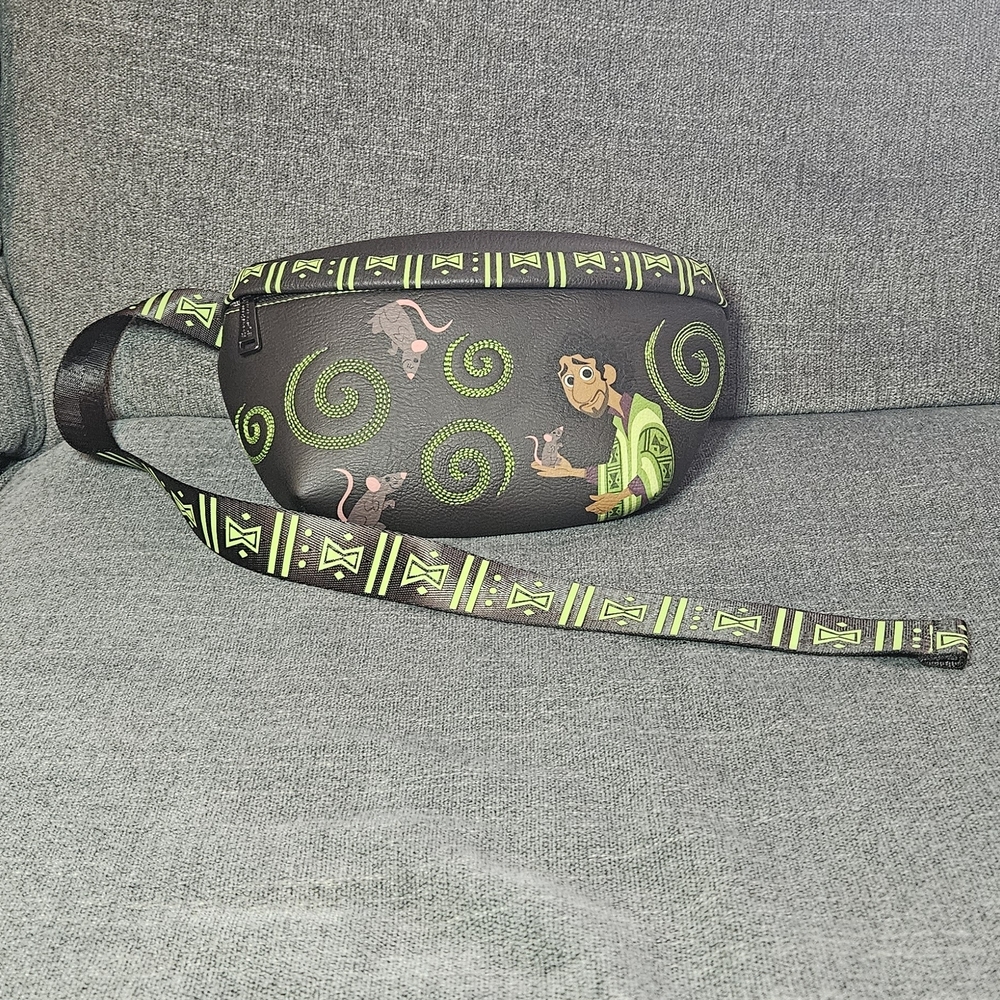 Encanto Bruno Belt Bag